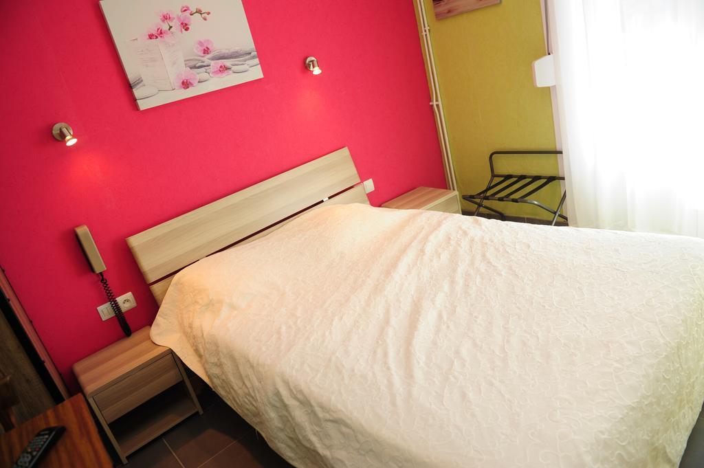 ホテル Logis Le Franco Belge Monthermé 部屋 写真