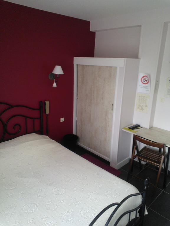 ホテル Logis Le Franco Belge Monthermé 部屋 写真
